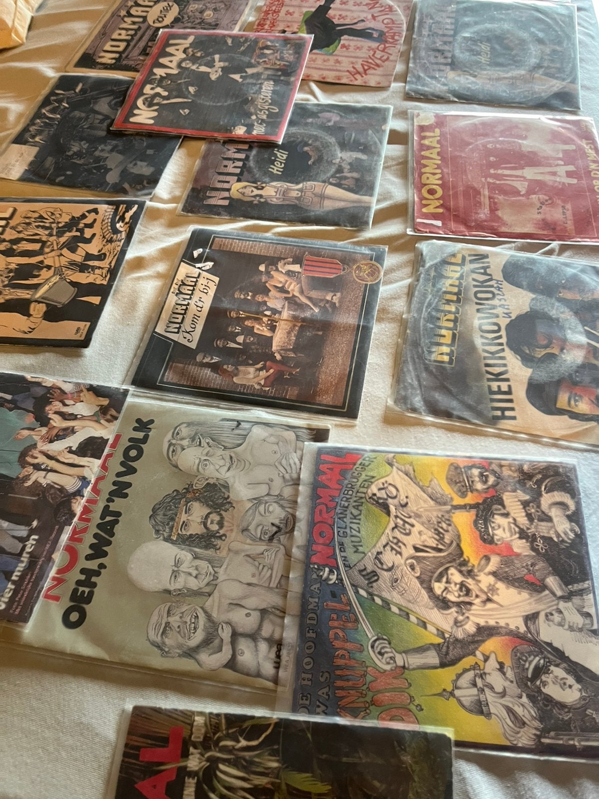 Normaal vinyl Singles! 17stuks, Ophalen of Verzenden, Zo goed als nieuw, Overige formaten, Levenslied of Smartlap