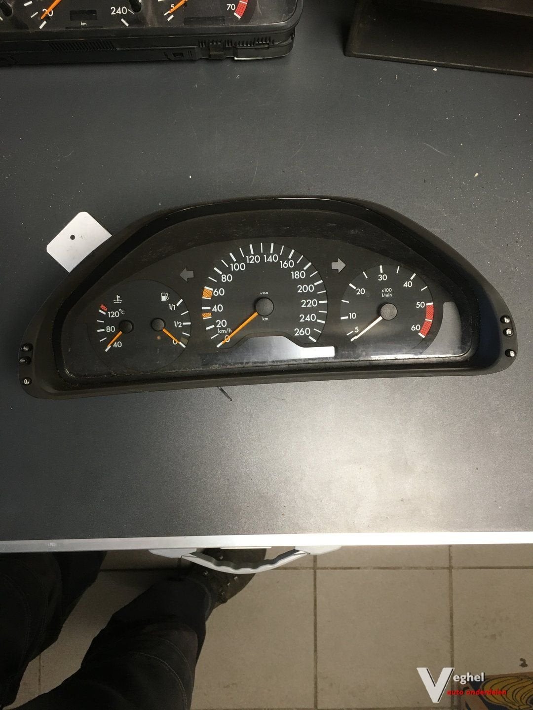 Mercedes E 300 Turbo Diesel 1997  Km Tellerklok, Gebruikt, -, -, Ophalen of Verzenden