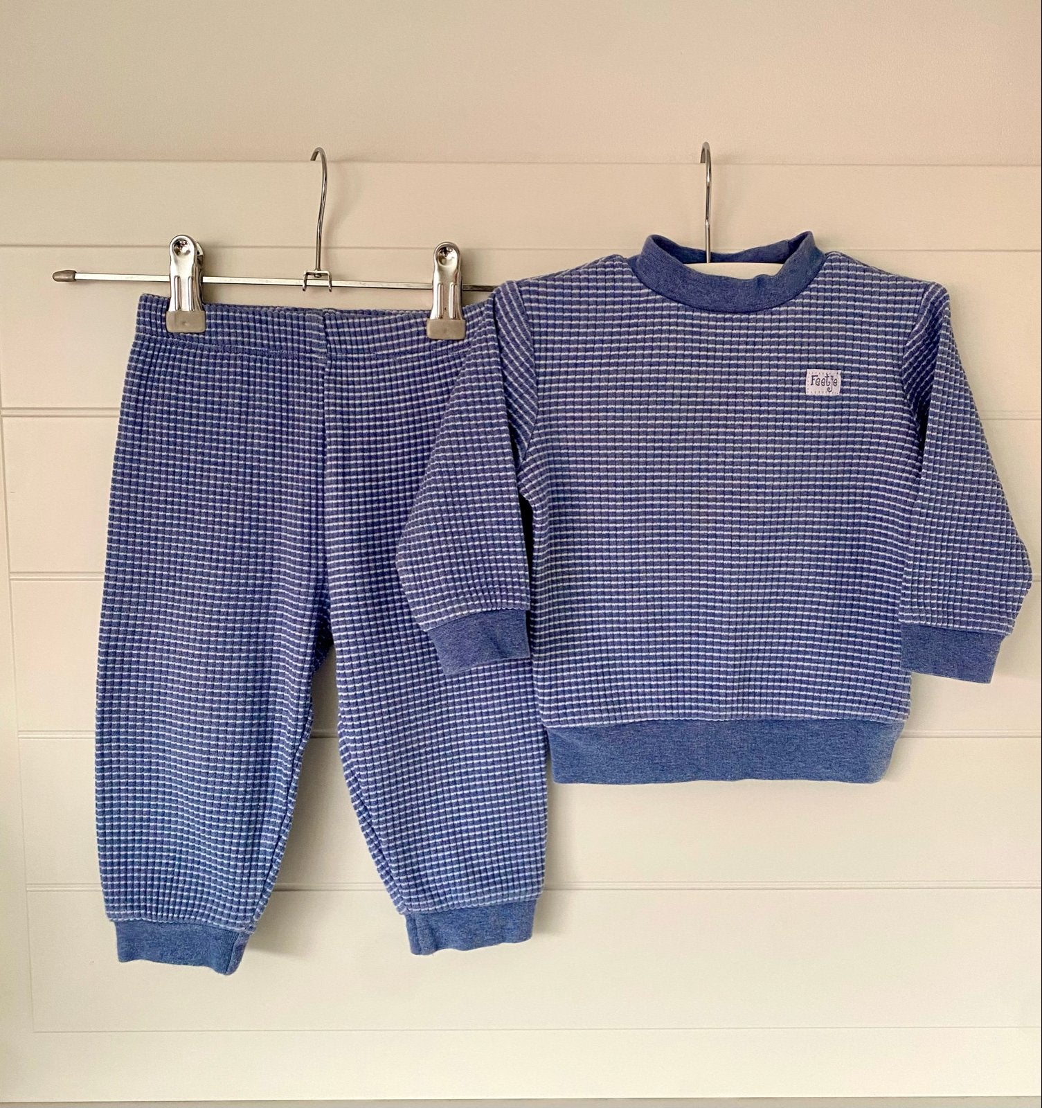 Feetje Baby pyama  - Blauw gestreept truitje en broekje 74, Ophalen of Verzenden, Zo goed als nieuw, Jongetje of Meisje