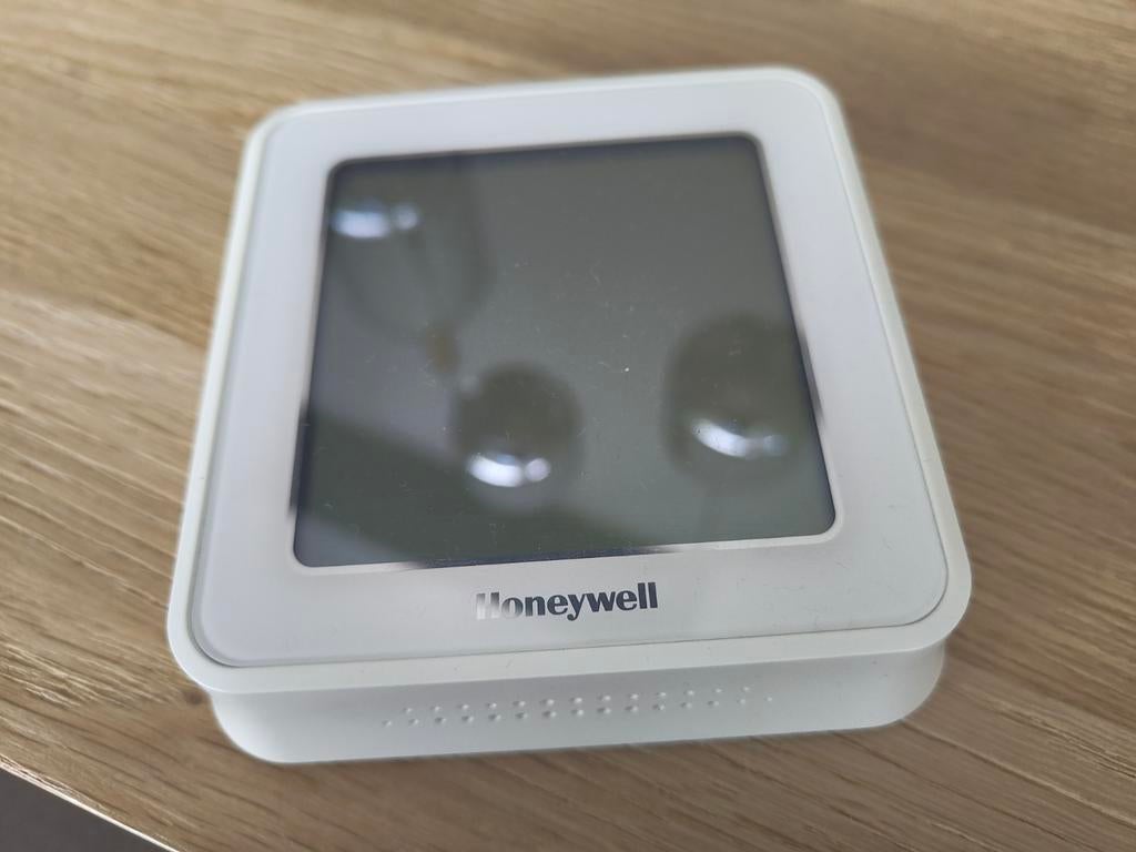Honeywell Lyric T6 slimme thermostaat, Ophalen, Slimme thermostaat, Gebruikt