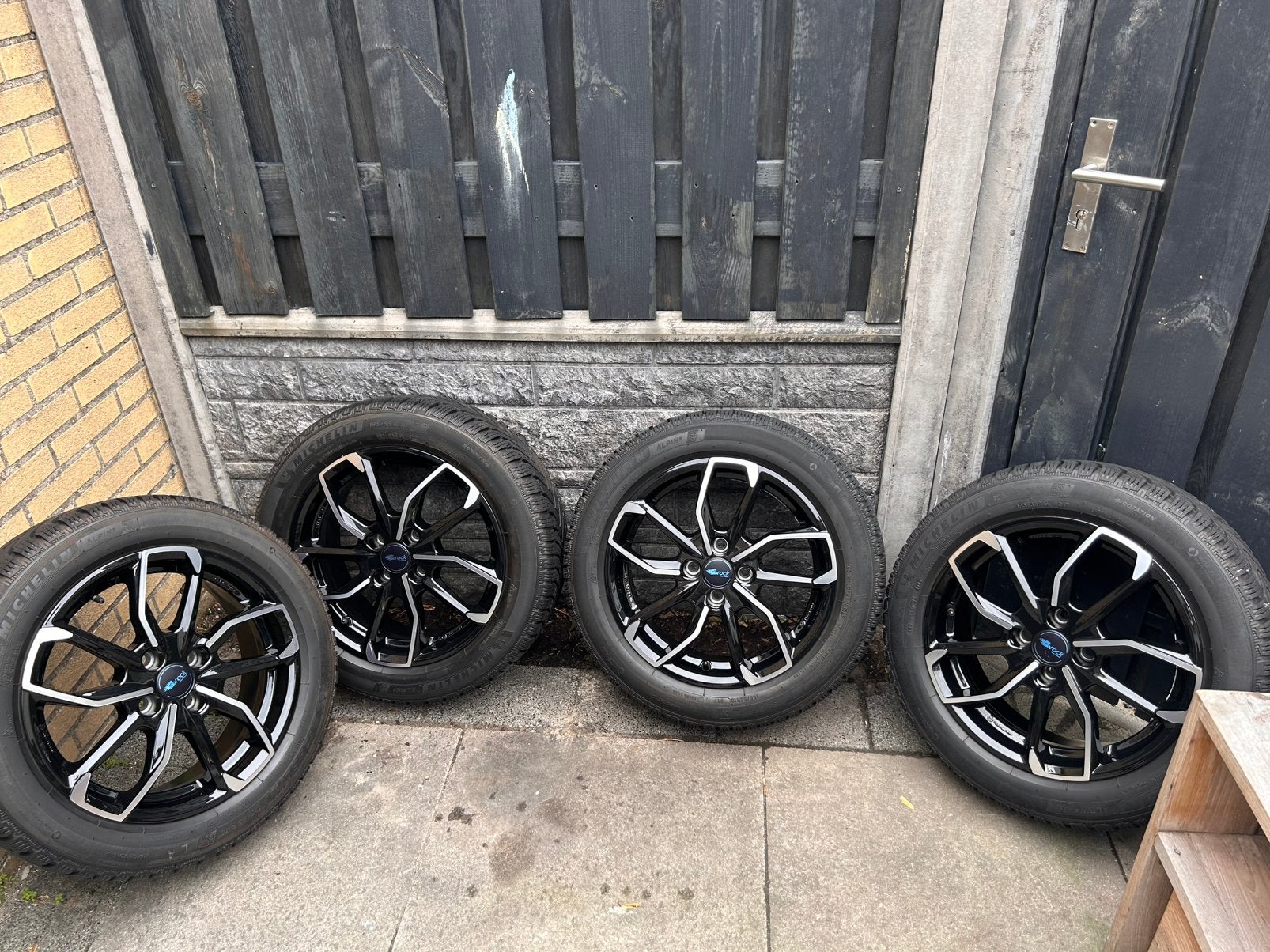 Brock 16 inch velgen + Michelin Alpin 6 winterbanden, Ophalen
