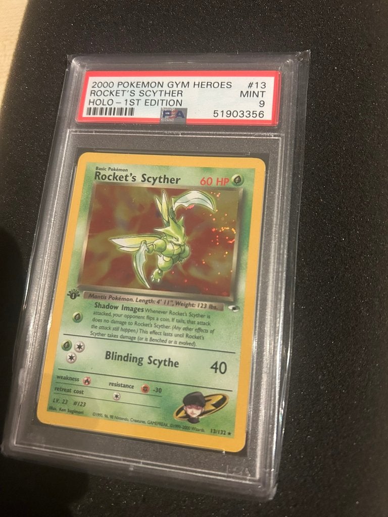 13/132 rocket's scyther 1st psa 9 MET SWIRL, Hobby en Vrije tijd, Ophalen of Verzenden, Zo goed als nieuw