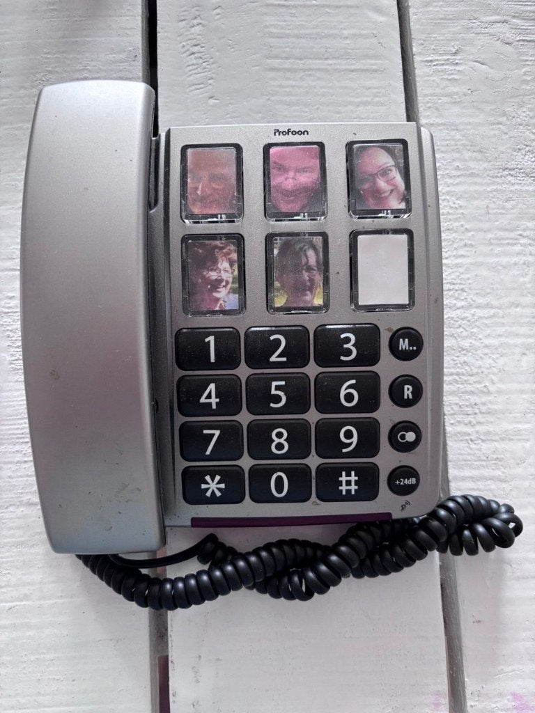 Profoon Senioren telefoon, Ophalen of Verzenden, Zo goed als nieuw