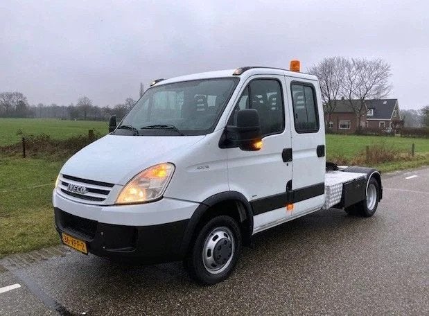 Iveco Daily 40 C18 Daily (44) BE trekker 12 ton (190211 KM N, Gebruikt, 4 cilinders, Iveco, 7 stoelen