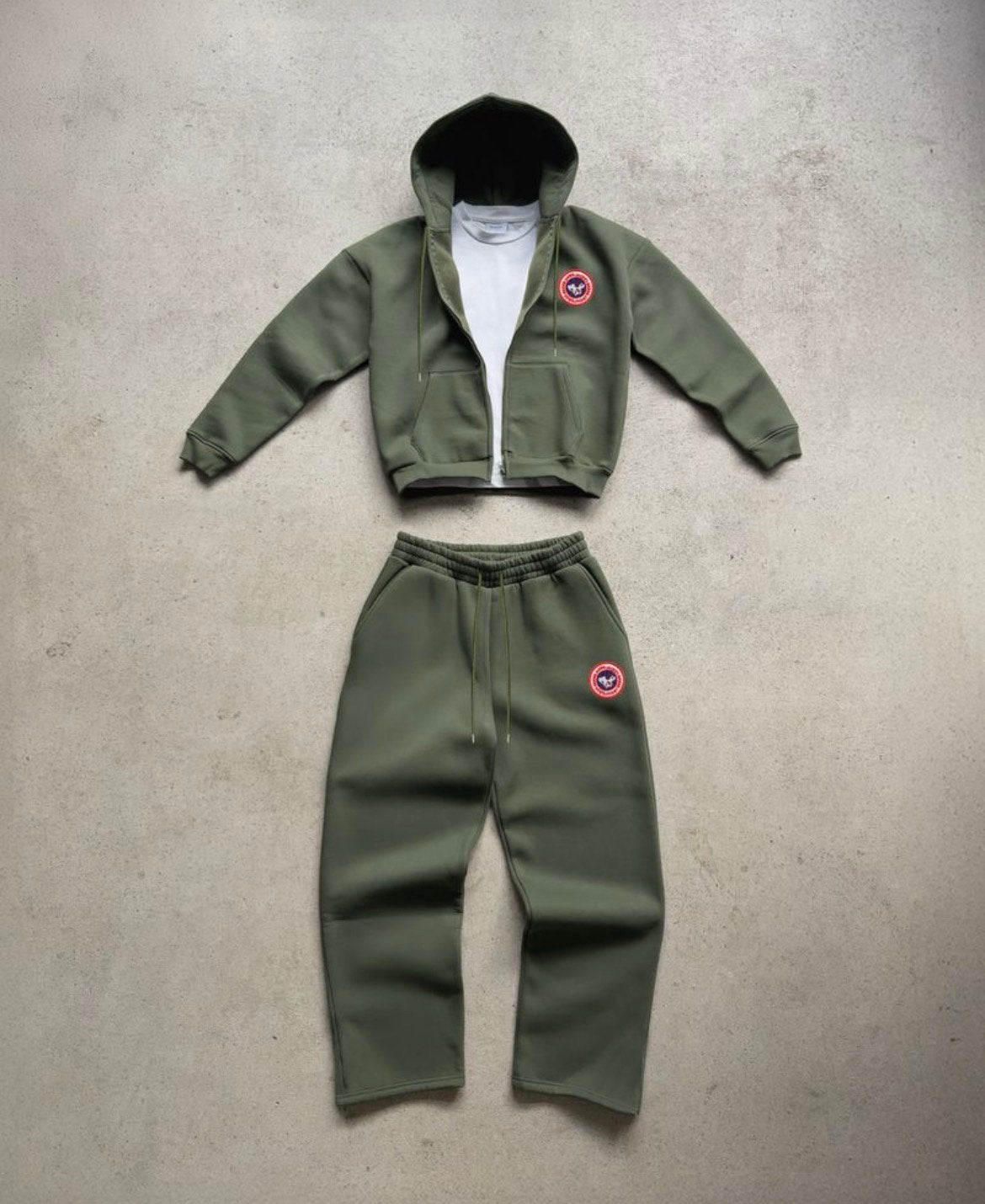 Canada Goose Trainingspak, Kinderen en Baby's, Verzenden, Zo goed als nieuw, Jongetje of Meisje, Pakje