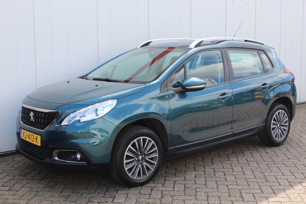 PEUGEOT 2008 1.2 PureTech 82pk AUTOMAAT AIRCO ZEER MOOI ! !, Zwart, 770 kg, Bedrijf, 3 cilinders