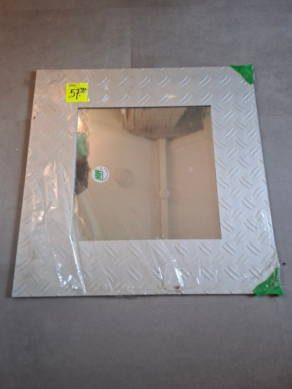 Nieuwe Spiegel met Aluminium Frame 49x49 cm, Huis en Inrichting, Woonaccessoires | Spiegels, Ophalen, Minder dan 50 cm, Nieuw