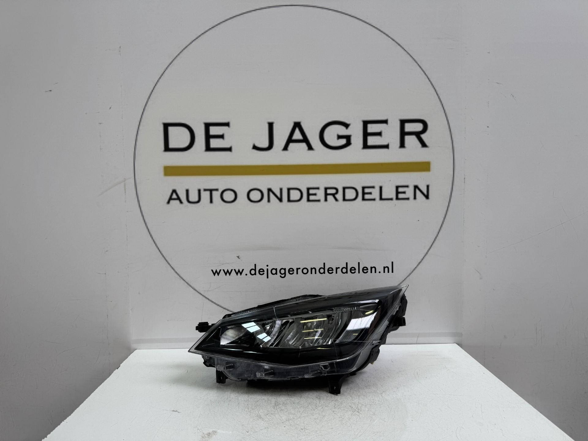SEAT IBIZA ARONA FACELIFT KOPLAMP H7 LED LINKS 6F1941005F, Gebruikt, Autovia A-2, Km 585 585
08760  Martorell, ES, Ophalen of Verzenden