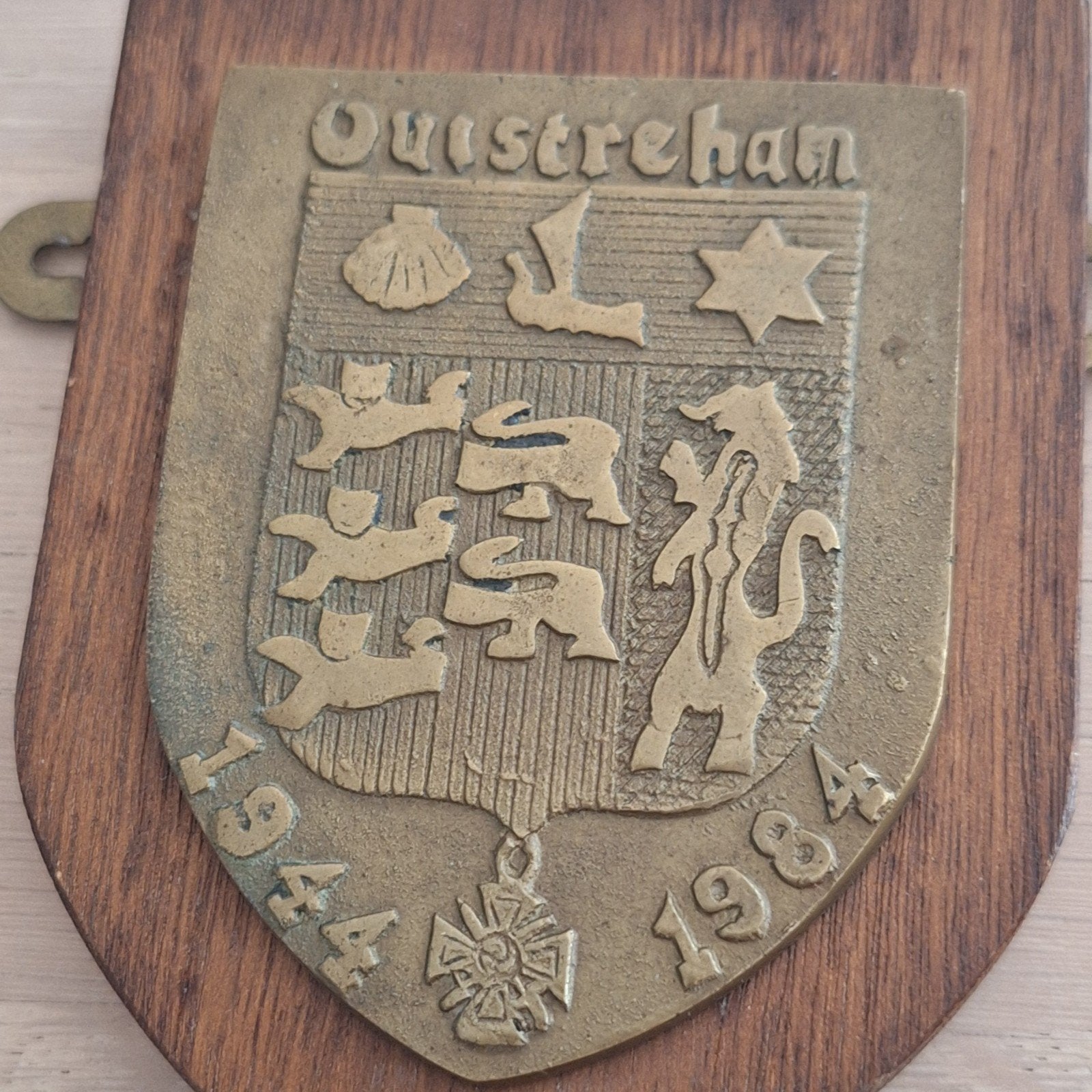 Quistreham schildje 1944-1984, Ophalen