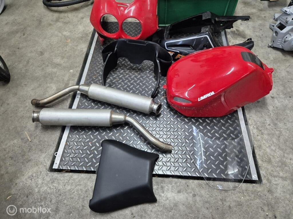 Uitlaatdemper kuipdelen motorblok Laverda 750 formula zane, Gebruikt, Ophalen of Verzenden