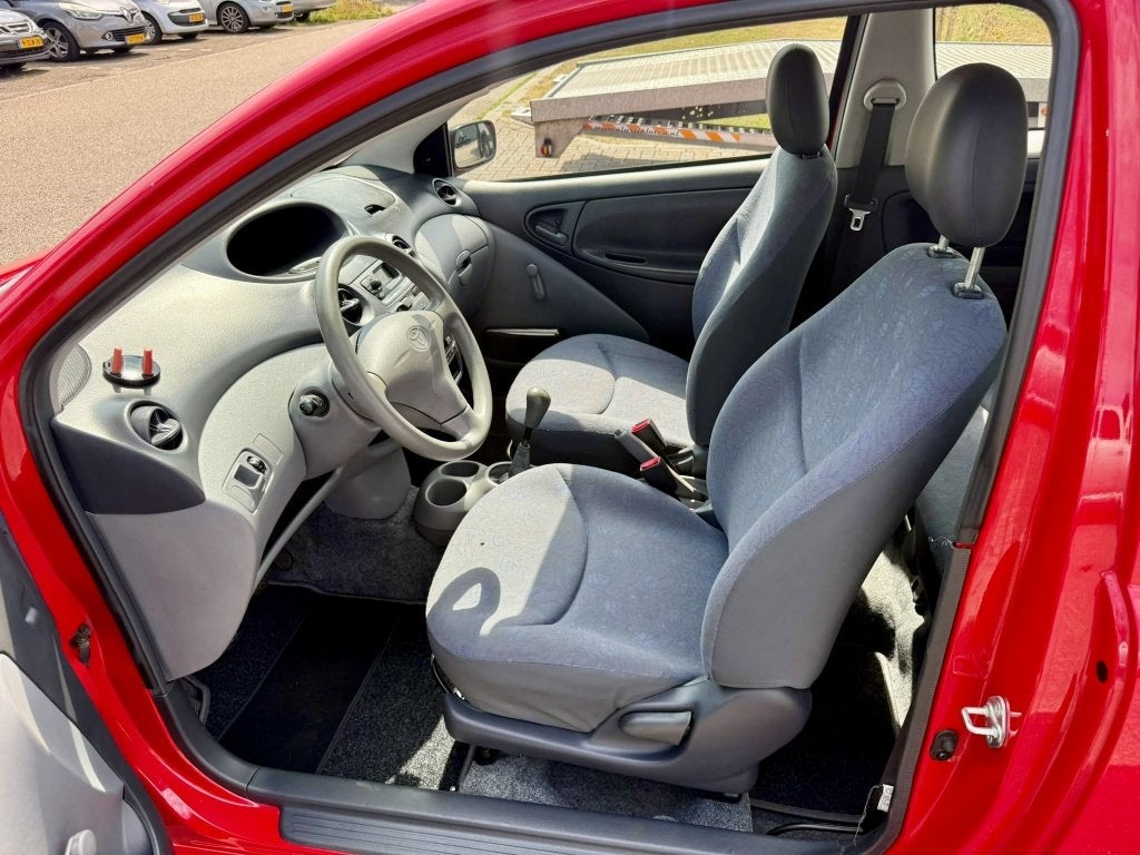 Toyota Yaris 1.0-16V VVT-i - Weinig km - Uniek (bj 2001), foto 8