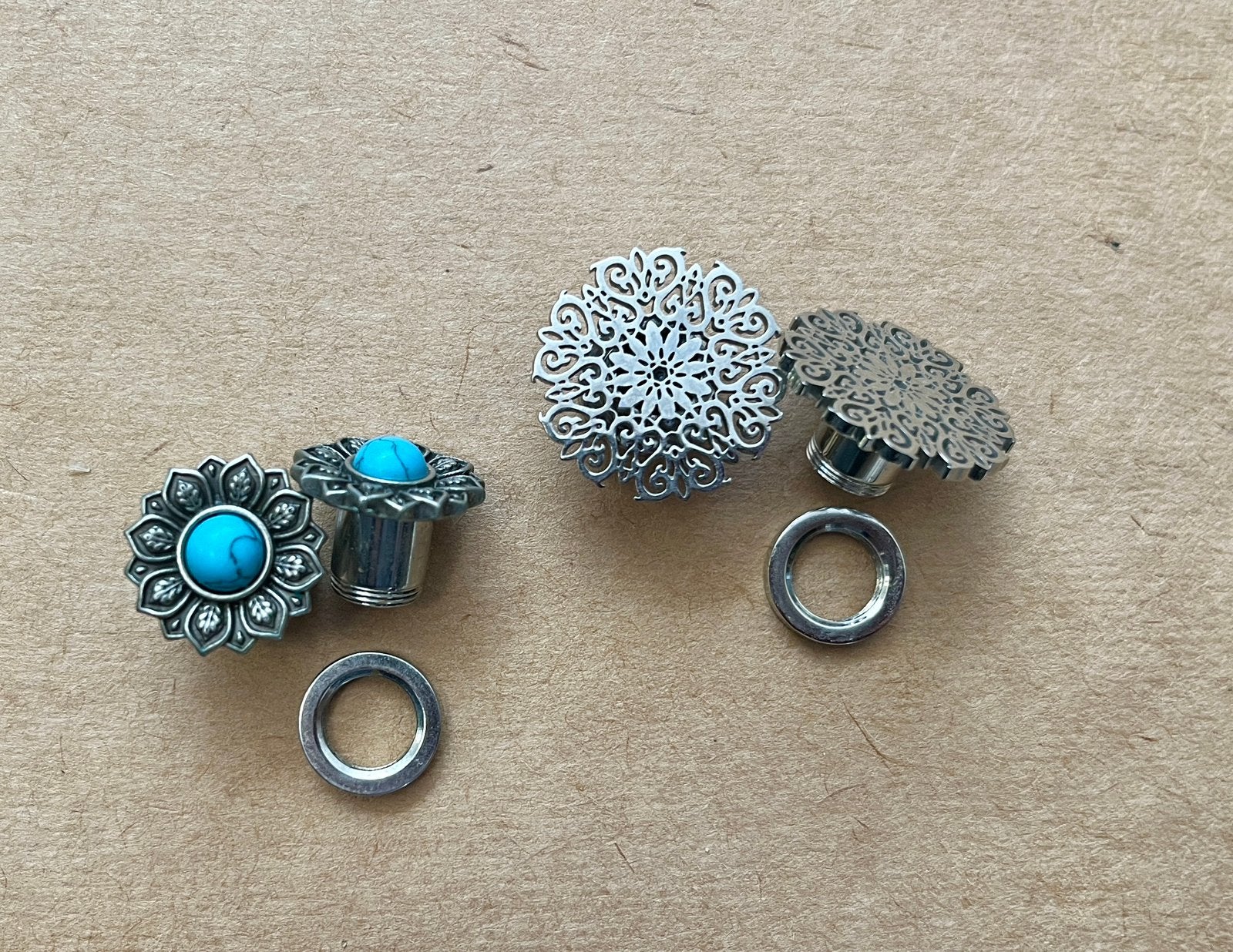 Set of 2 ear tunnel piercings 8mm, Ophalen of Verzenden, Zo goed als nieuw, Staal