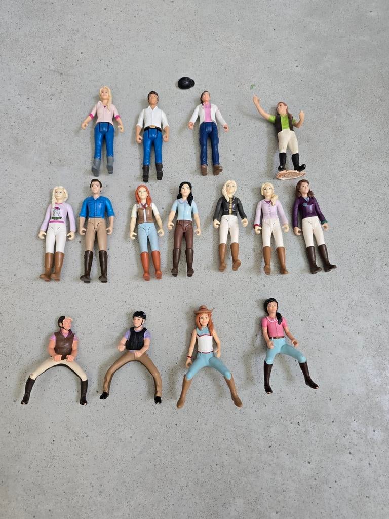 Meerdere schleich poppetjes, Verzamelen, Speldjes, Pins en Buttons, Ophalen of Verzenden, Zo goed als nieuw, Sport