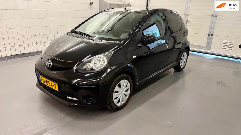 Toyota Aygo 1.0 VVT-i Now | Airco | Bluetooth | APK, Voorwielaandrijving, Euro 5, Stof, Gebruikt