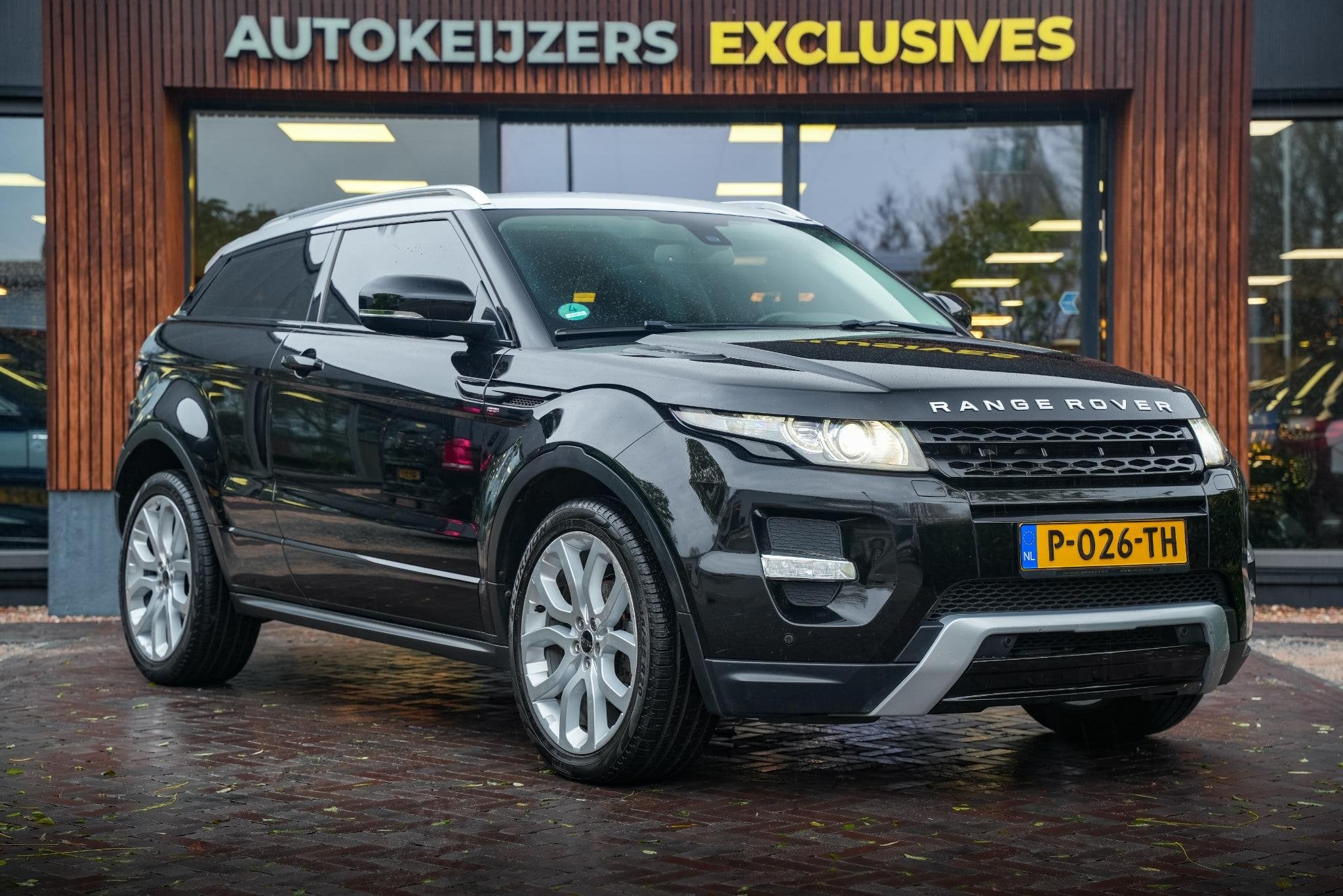 Land Rover Range Rover Evoque Coupé 2.2 SD4 4WD Prestige Le, Auto's, Euro 5, 15 km/l, Zwart, 4 stoelen