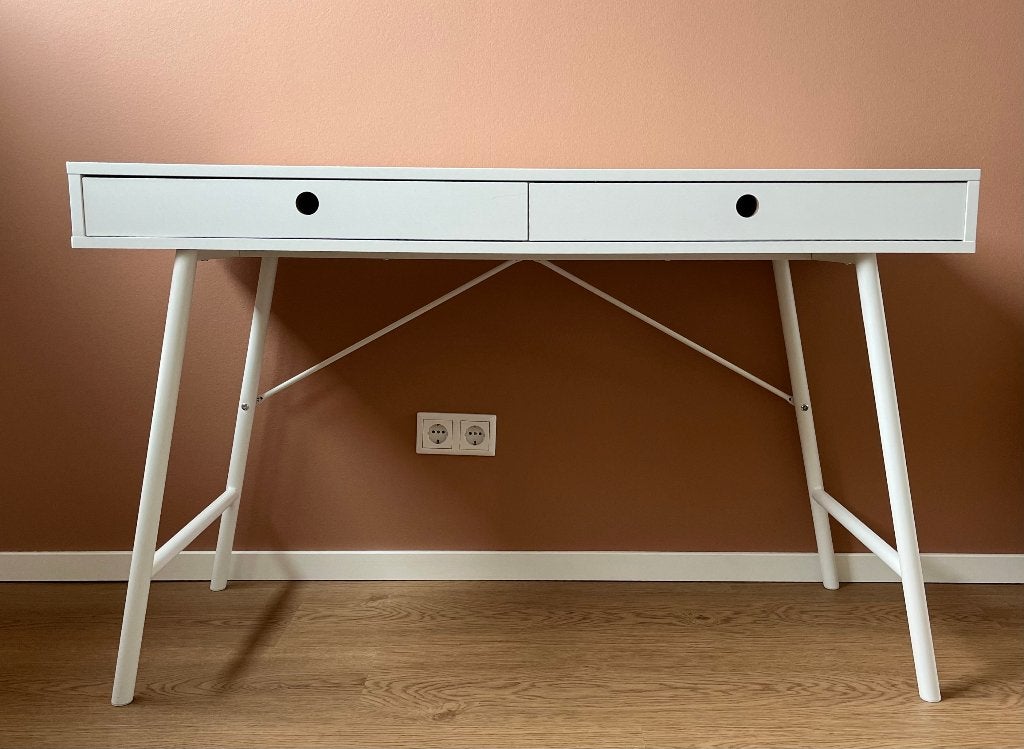 Lindved bureau (JYSK) 120x48, Huis en Inrichting, Bureaus, Ophalen, 120 cm, Schoolbureau, Zo goed als nieuw