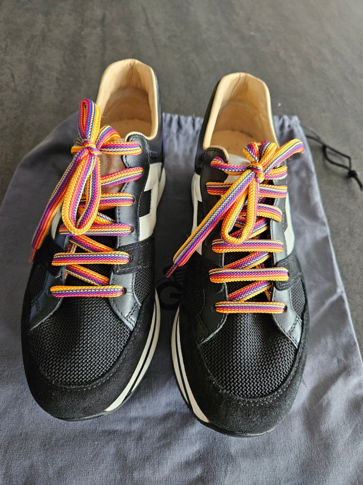 Bijzonder mooie, nieuwe HOGAN damesschoenen maat 38, Ophalen of Verzenden, Nieuw, Sneakers of Gympen
