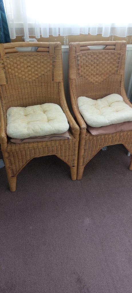 Stoelen, Huis en Inrichting, Stoelen, Ophalen, Gebruikt, Riet of Rotan, Twee