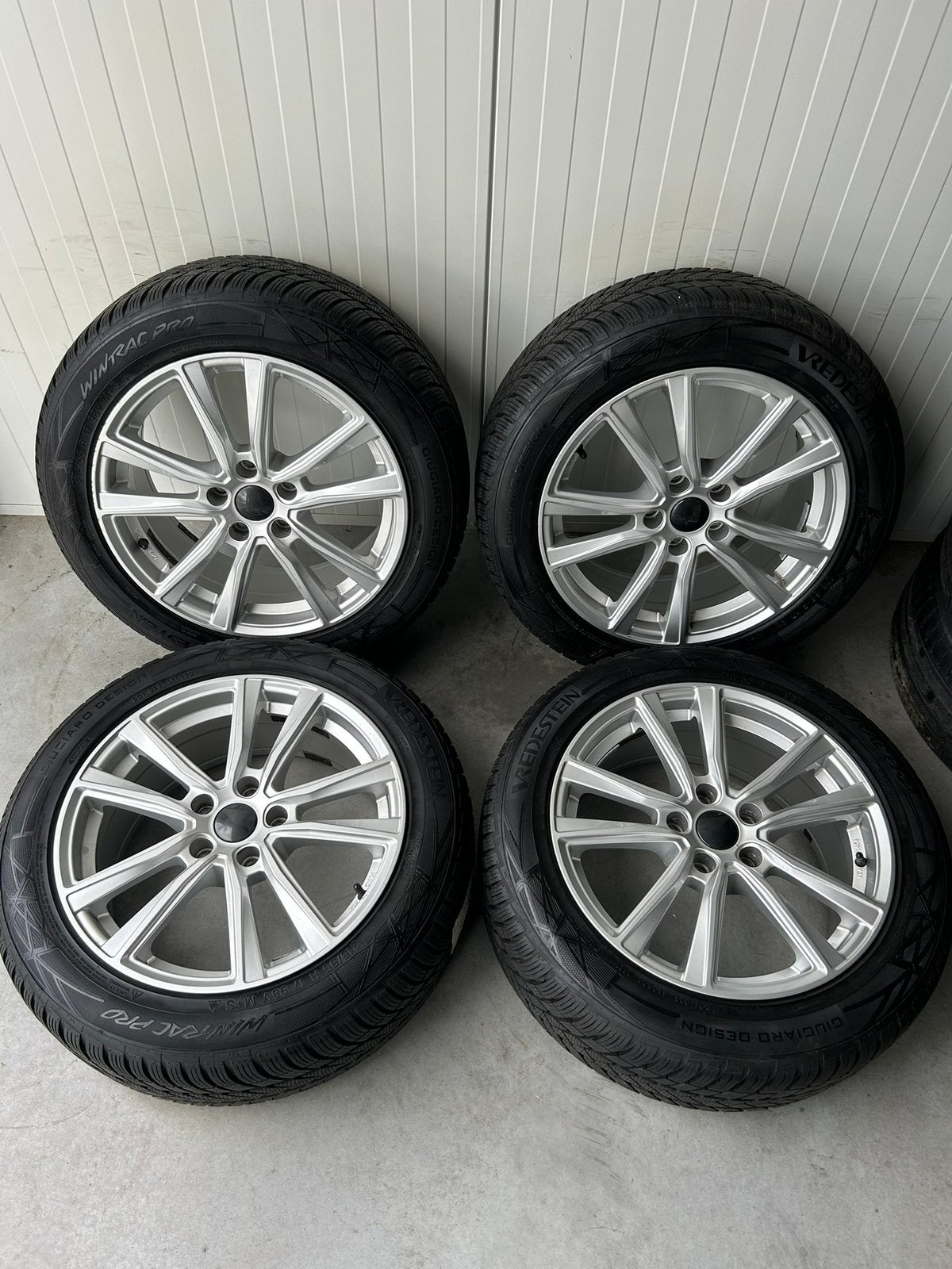 Tiguan Ateca Octavia Superb Q2 Caddy 5x112 17 Inch Winter, 215 mm, Banden en Velgen, 17 inch, Ophalen of Verzenden