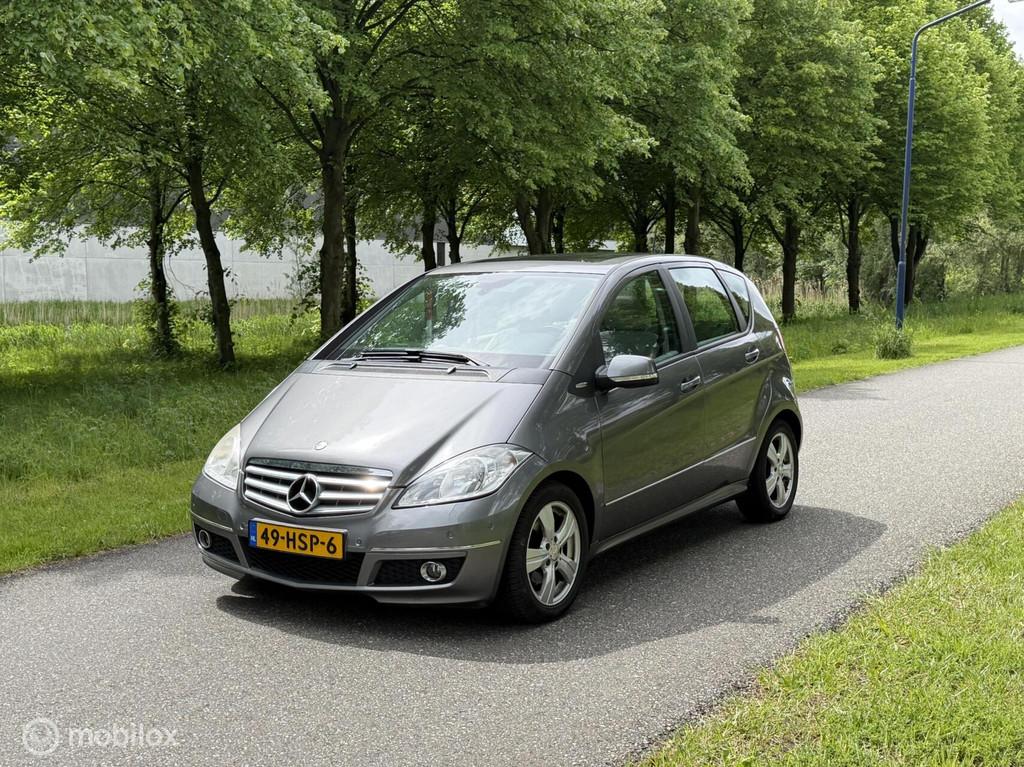 Mercedes A-klasse 200 Avantgarde*AUTOMAAT*PARKEERSENSOREN*CR, Auto's, 136 pk, Gebruikt, Beige, Leder en Stof