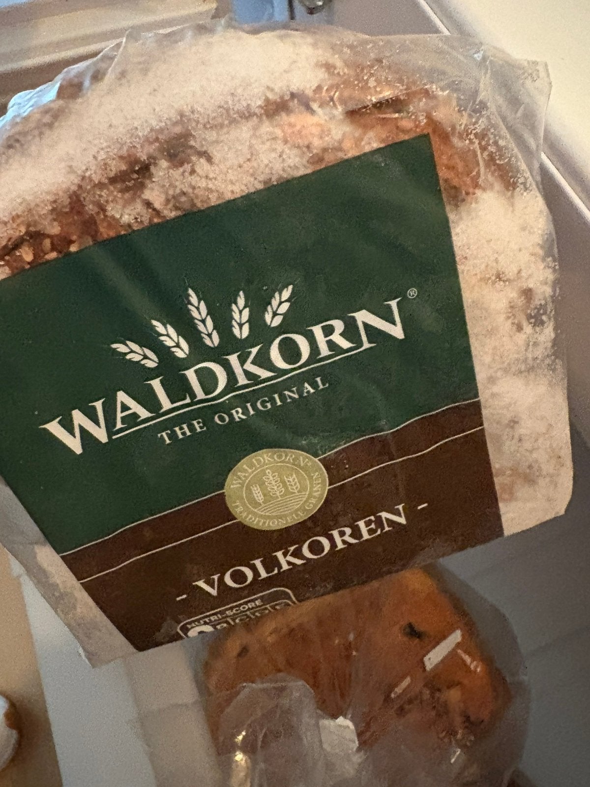 Halfje Waldkorn/ 2 halfjes krentenbrood, Diversen, Levensmiddelen, Ophalen
