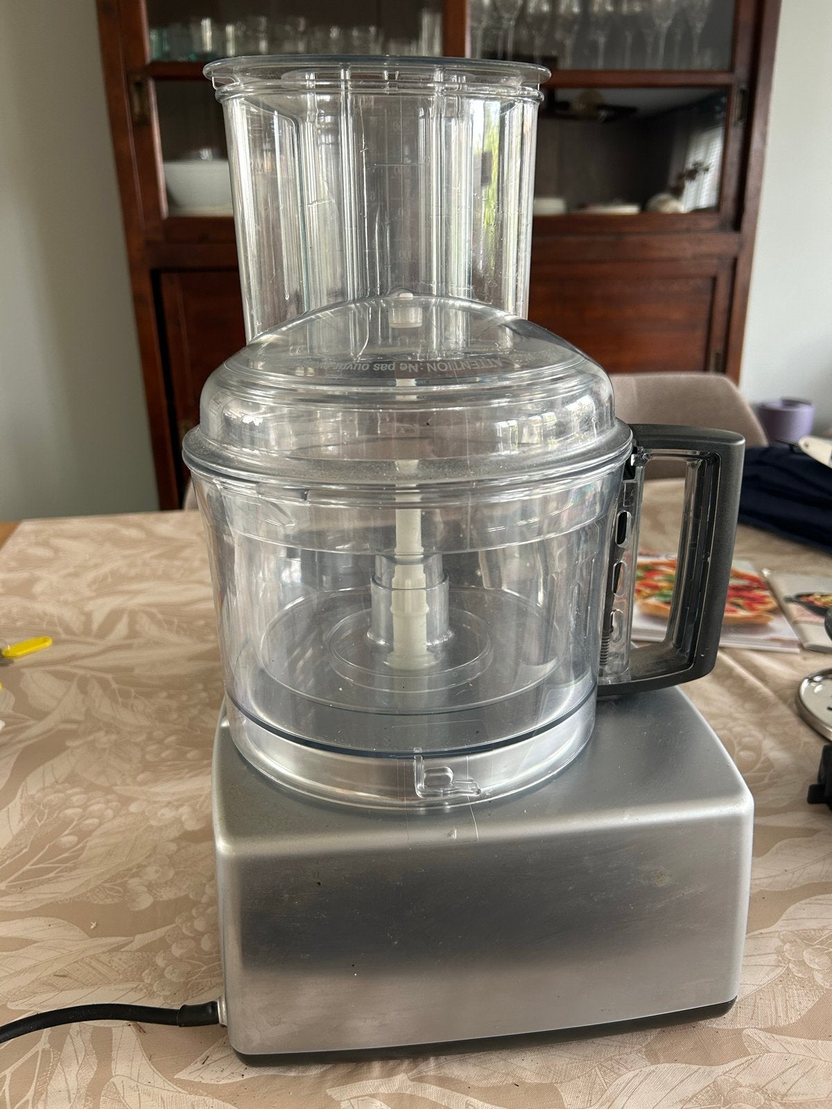 Magimix Cuisine 4200XL Foodprocessor met accessoires, Ophalen, Zo goed als nieuw, Vaatwasserbestendig, 3 snelheden of meer