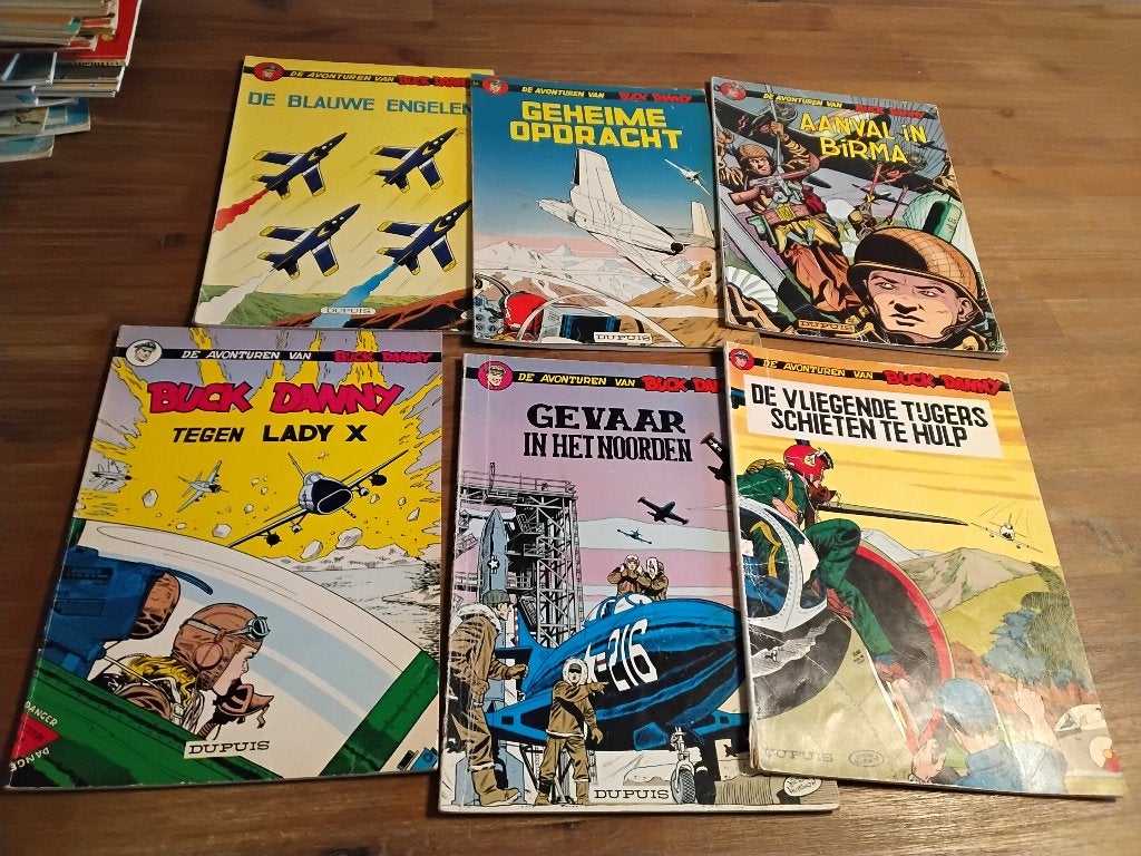 Buck danny stripboeken, Boeken, Meerdere stripboeken, Ophalen, Gelezen