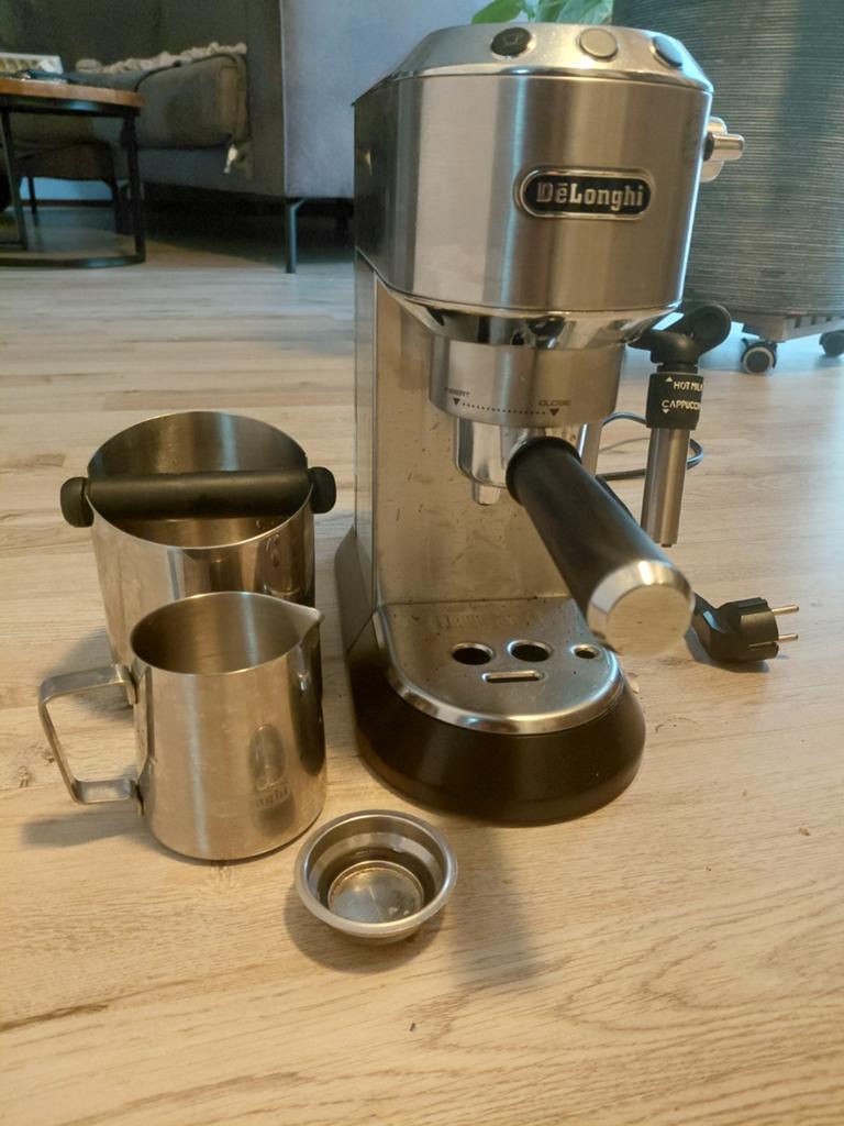 DeLonghi espresso machine /piston machine nog met garantie, Ophalen, Espresso apparaat
