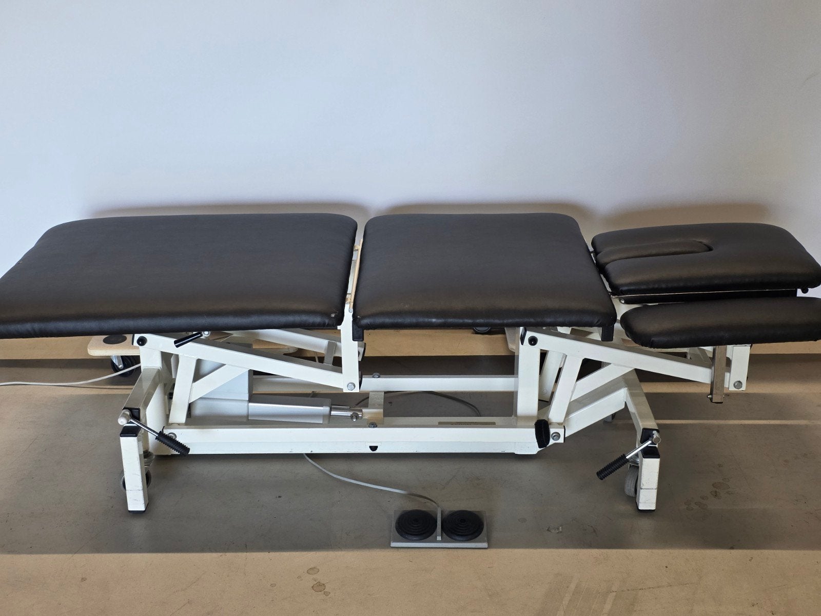 massagetafel elektrische, Ophalen of Verzenden, Gebruikt, Massagetafel