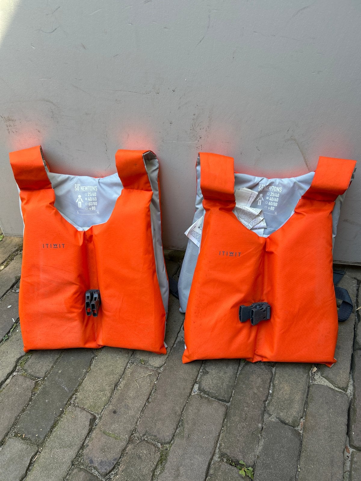 Twee ITIWIT zwemvesten 50 Newtons, Ophalen, Gebruikt, Overige typen