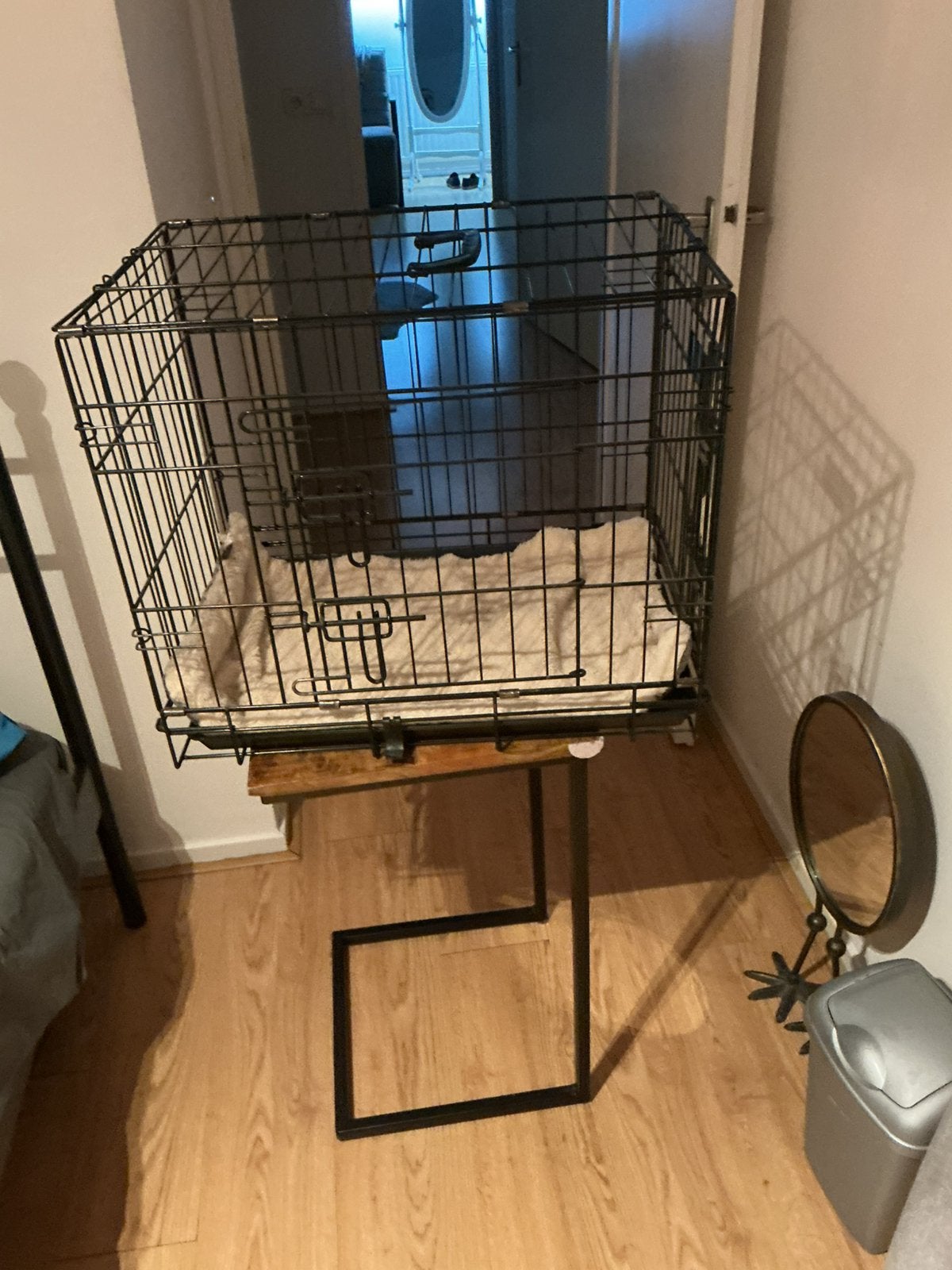 Hondenbensh, Dieren en Toebehoren, Hondenhokken, Ophalen, Minder dan 65 cm, Zo goed als nieuw, Minder dan 75 cm