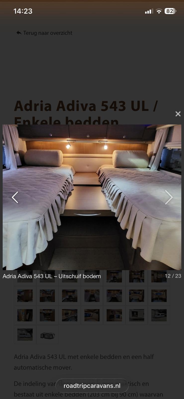Mooie complete set, suedine, 2x sprei en luxe kussens., Ophalen, Gebruikt