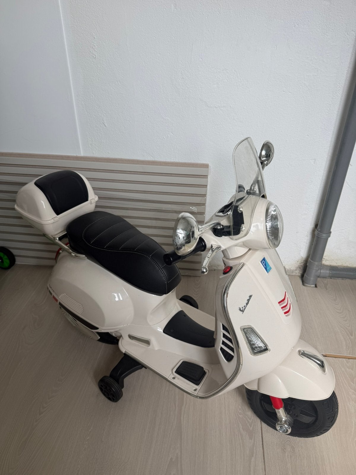 Kinder vespa scooter, Kinderen en Baby's, Zo goed als nieuw