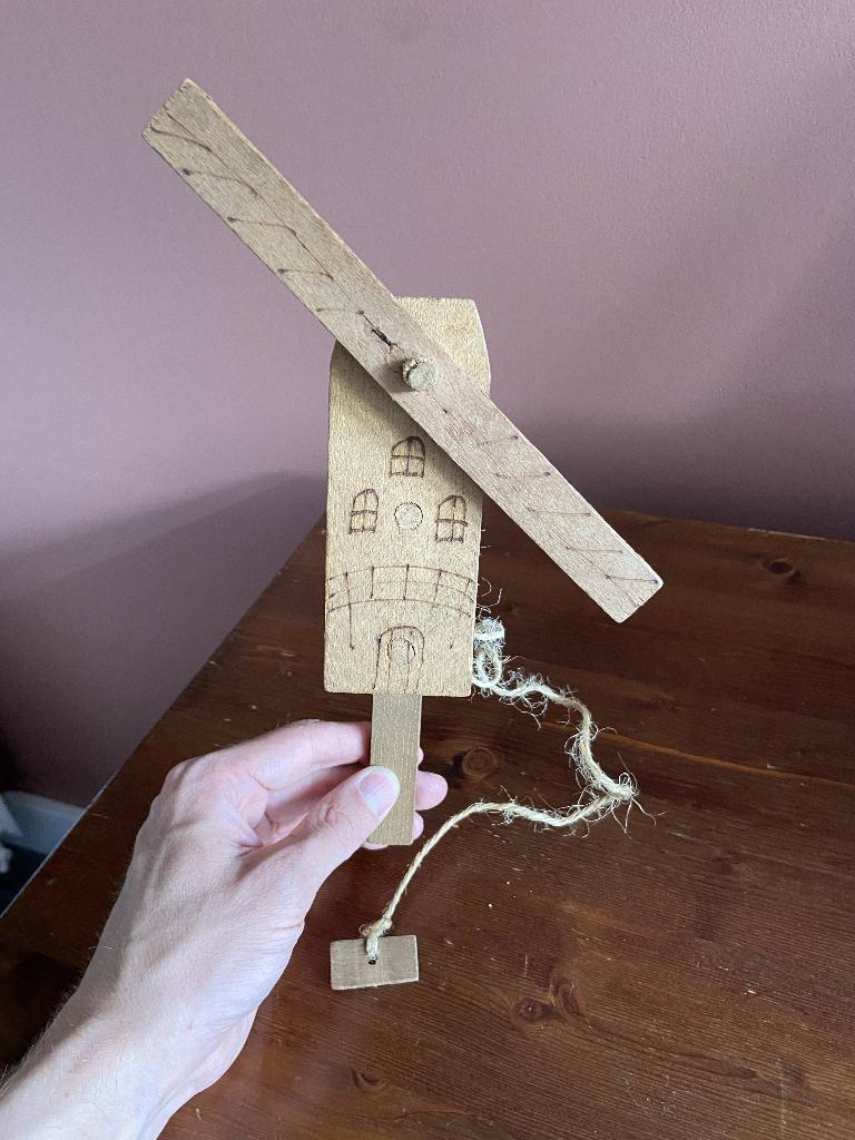 Vintage zelfgemaakte trek molen speelgoed hout, Ophalen of Verzenden, Gebruikt