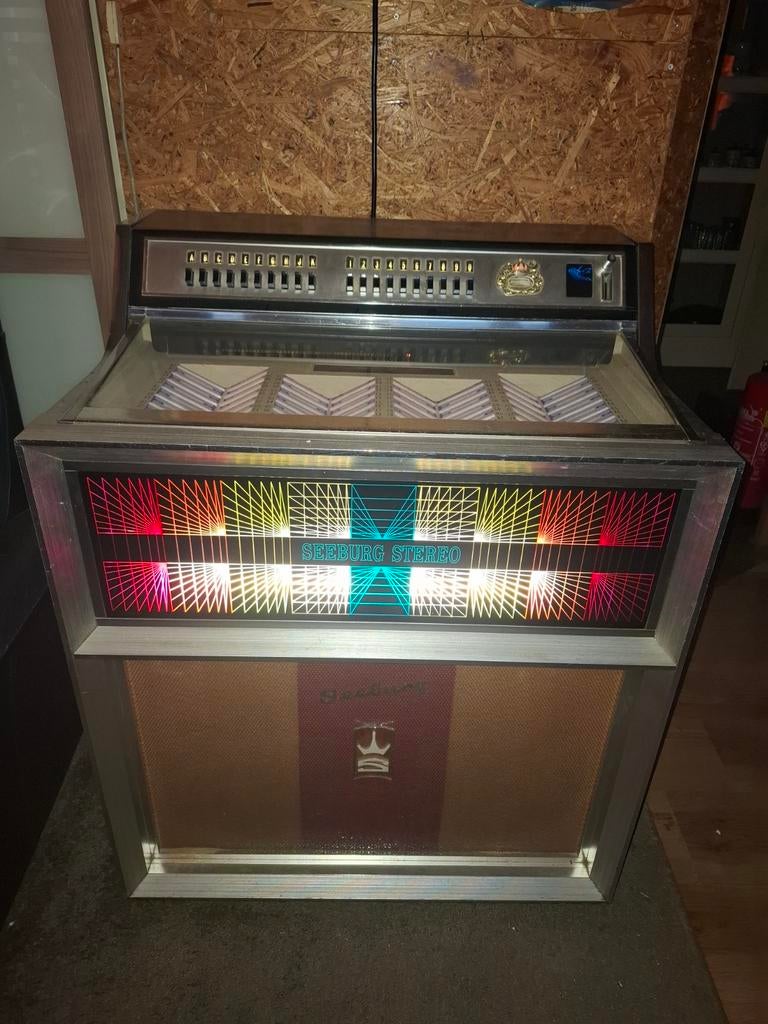 Seeburg se100 Golden Yet jukebox., Verzamelen, Automaten | Jukeboxen, Zo goed als nieuw, Seeburg, 1950 tot 1960, Ophalen