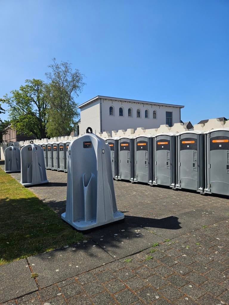 Te huur Plaskruis. Plaspaal plaszuil huren toiletwagen, Ophalen, Overige