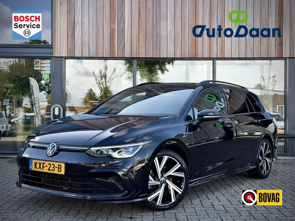 Volkswagen Golf Variant 1.5 eTSI R-Line Business | Trekhaak, Euro 6, 4 cilinders, 700 kg, Zwart