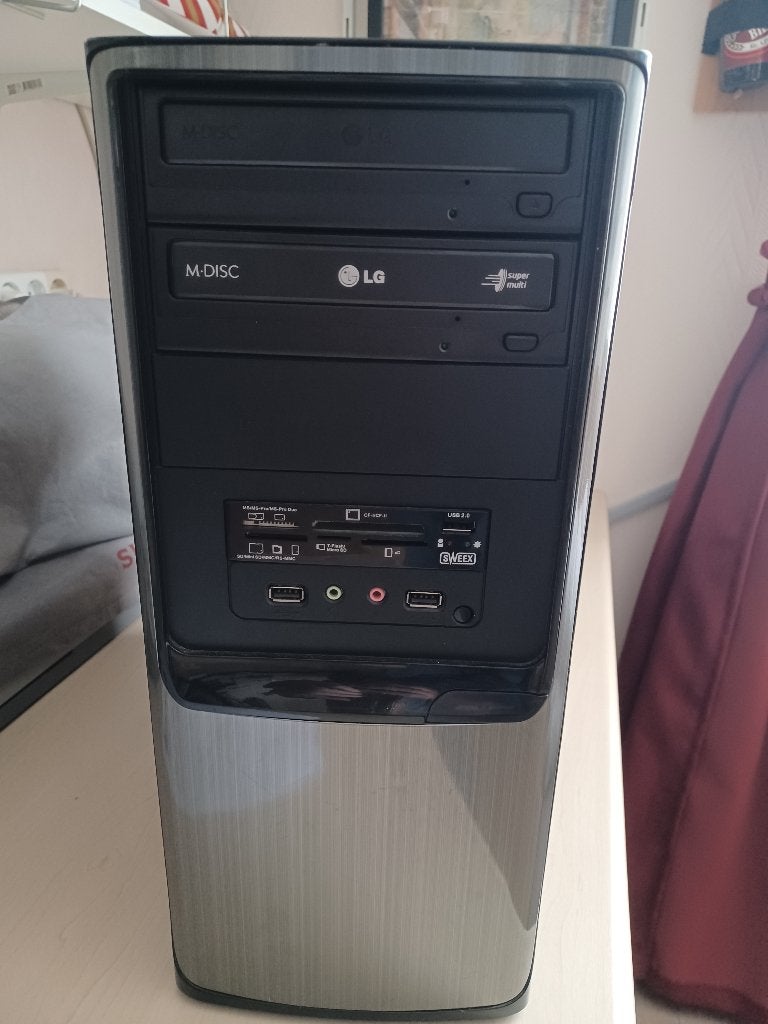 Desktop pc, Computers en Software, Desktop Pc's, Ophalen, Gebruikt, 2 tot 3 Ghz, 8 GB