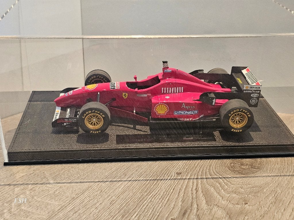 Ferrari F310, M. Schumacher # 1, GP Replicas. *NIEUWSTAAT*, Ophalen of Verzenden, Zo goed als nieuw, Auto, Overige merken