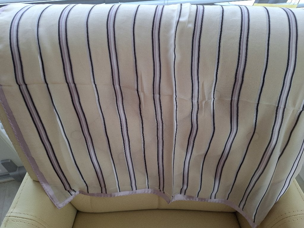 Zijden sjaal / Bandana 53x53 cm., Kleding | Dames, Ophalen of Verzenden, Nieuw, Maat 38/40 (M), Sjaal