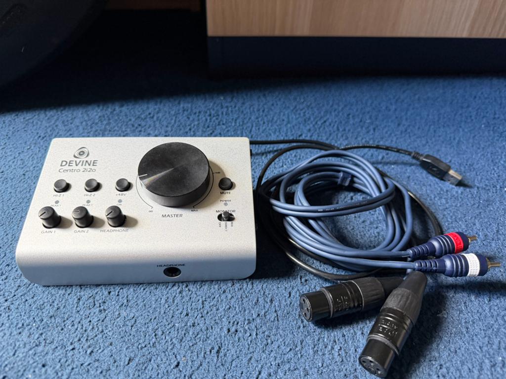 Devine Centro 2i2o audio interface, Ophalen of Verzenden, Zo goed als nieuw