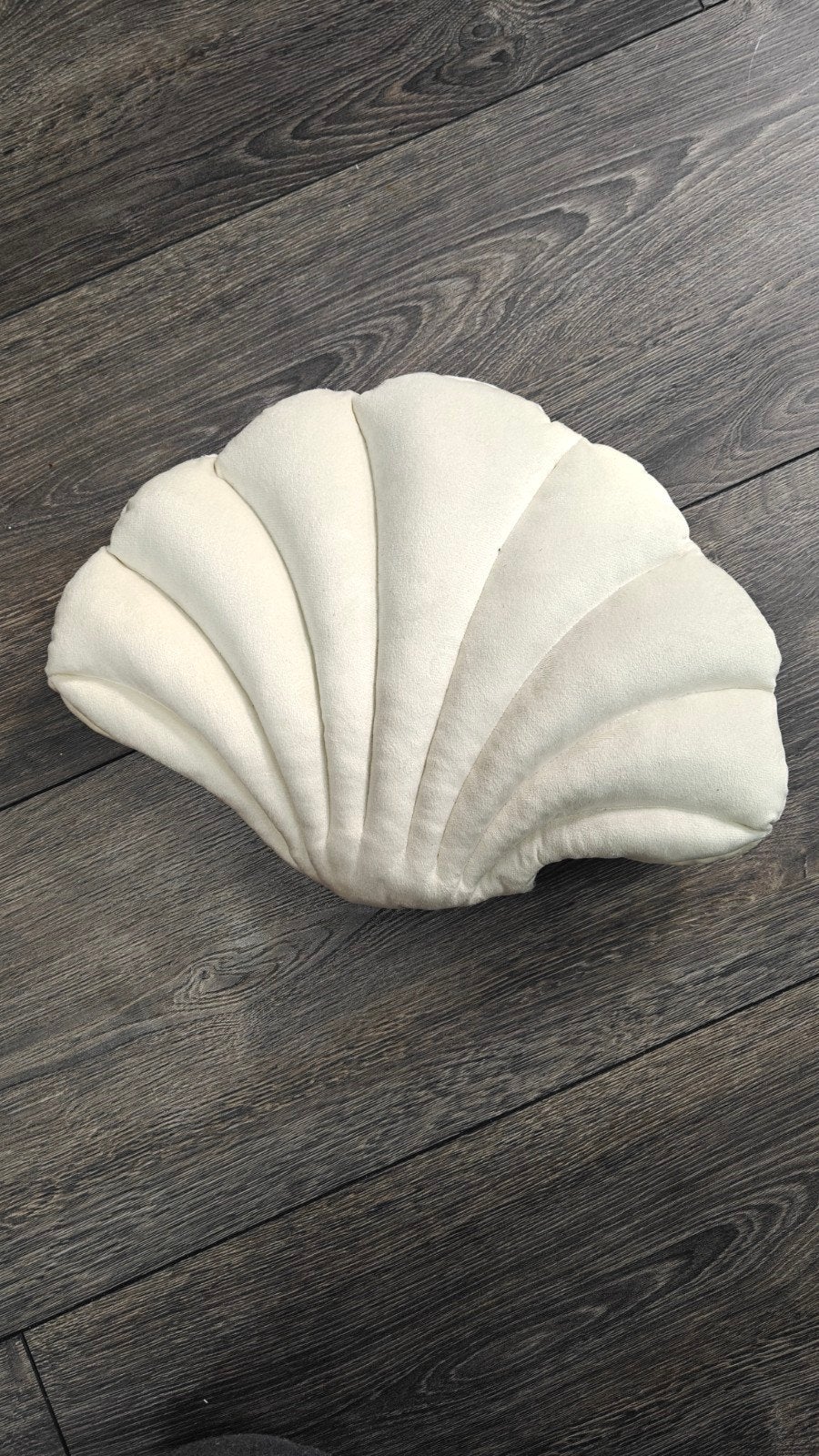 Decoratief schelpkussen - Crème/Wit, Overige merken, Wit, Ophalen of Verzenden, Zo goed als nieuw