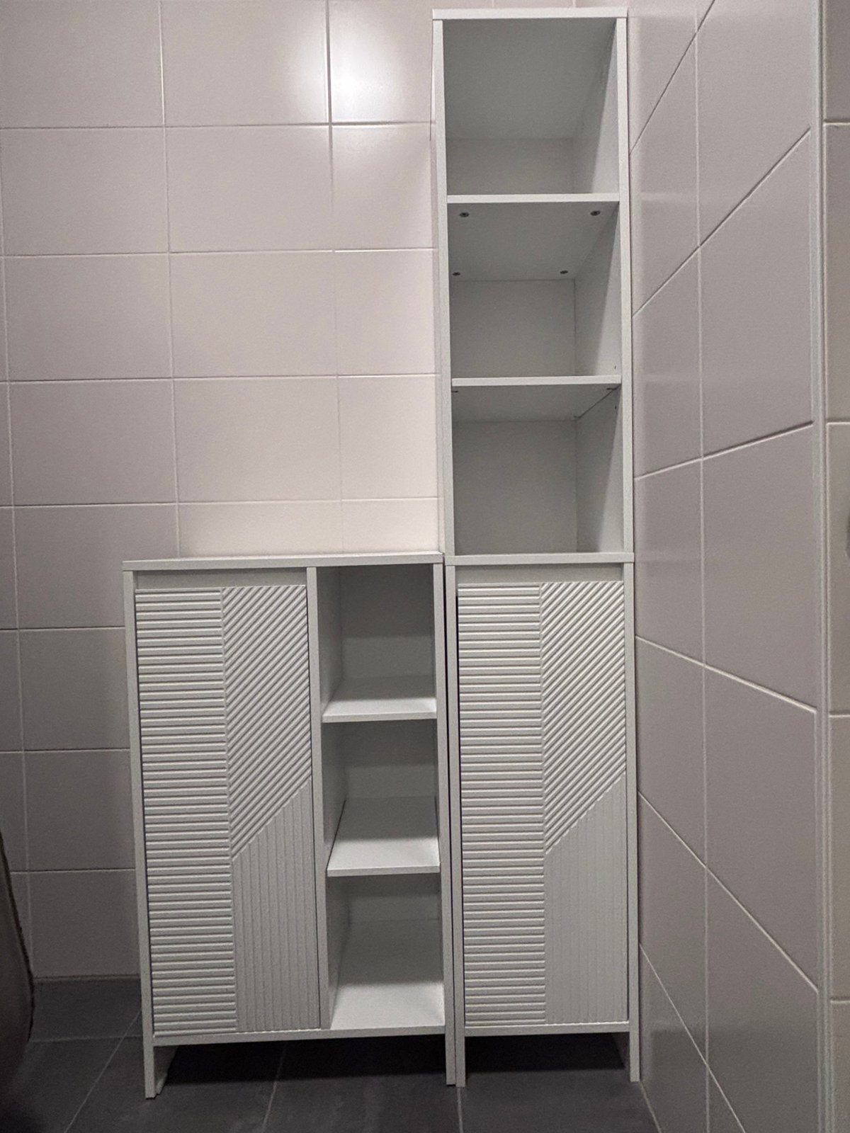 2x bathroom cabinets, Ophalen, Zo goed als nieuw