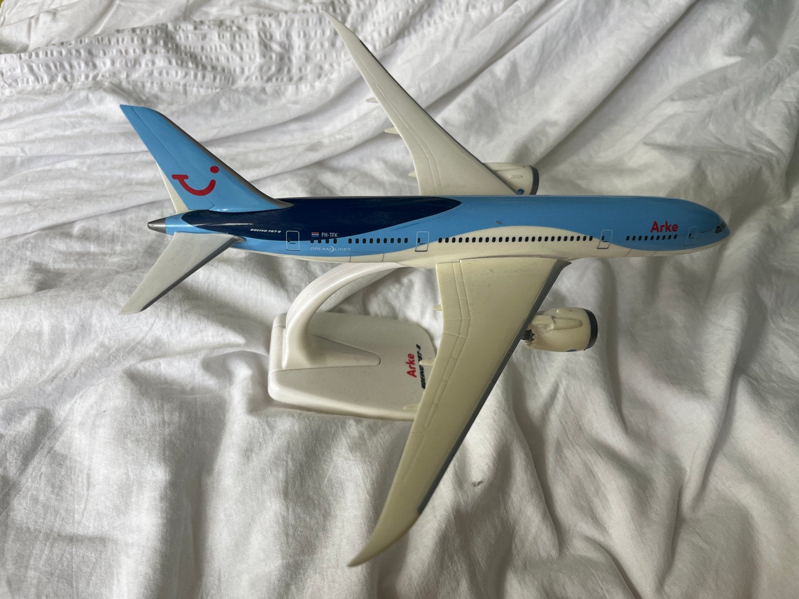Tui Arke Boeing 767-300 Schaalmodel (beetje geel), Overige merken, 1:72 tot 1:144, Gebruikt, Ophalen of Verzenden