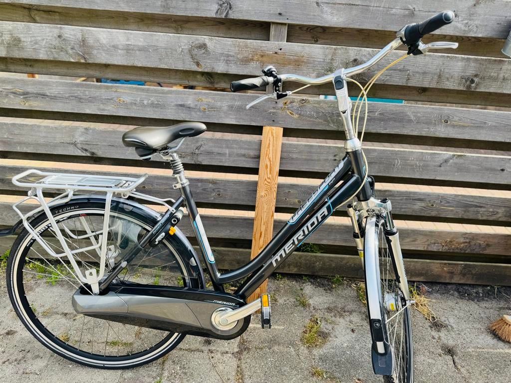 Merida damesfiets met versnellingen en bagagedrager, Fietsen en Brommers, Fietsen | Dames | Damesfietsen, Overige merken, Gebruikt