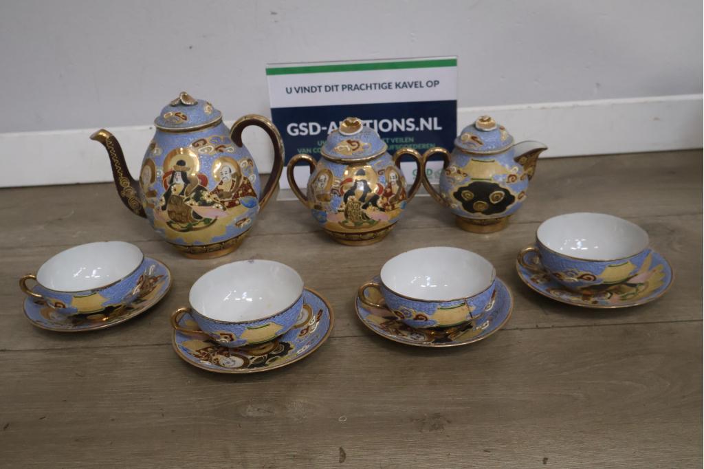 Satsuma Dragon servies, Japans 14 delig, Antiek en Kunst, Ophalen of Verzenden