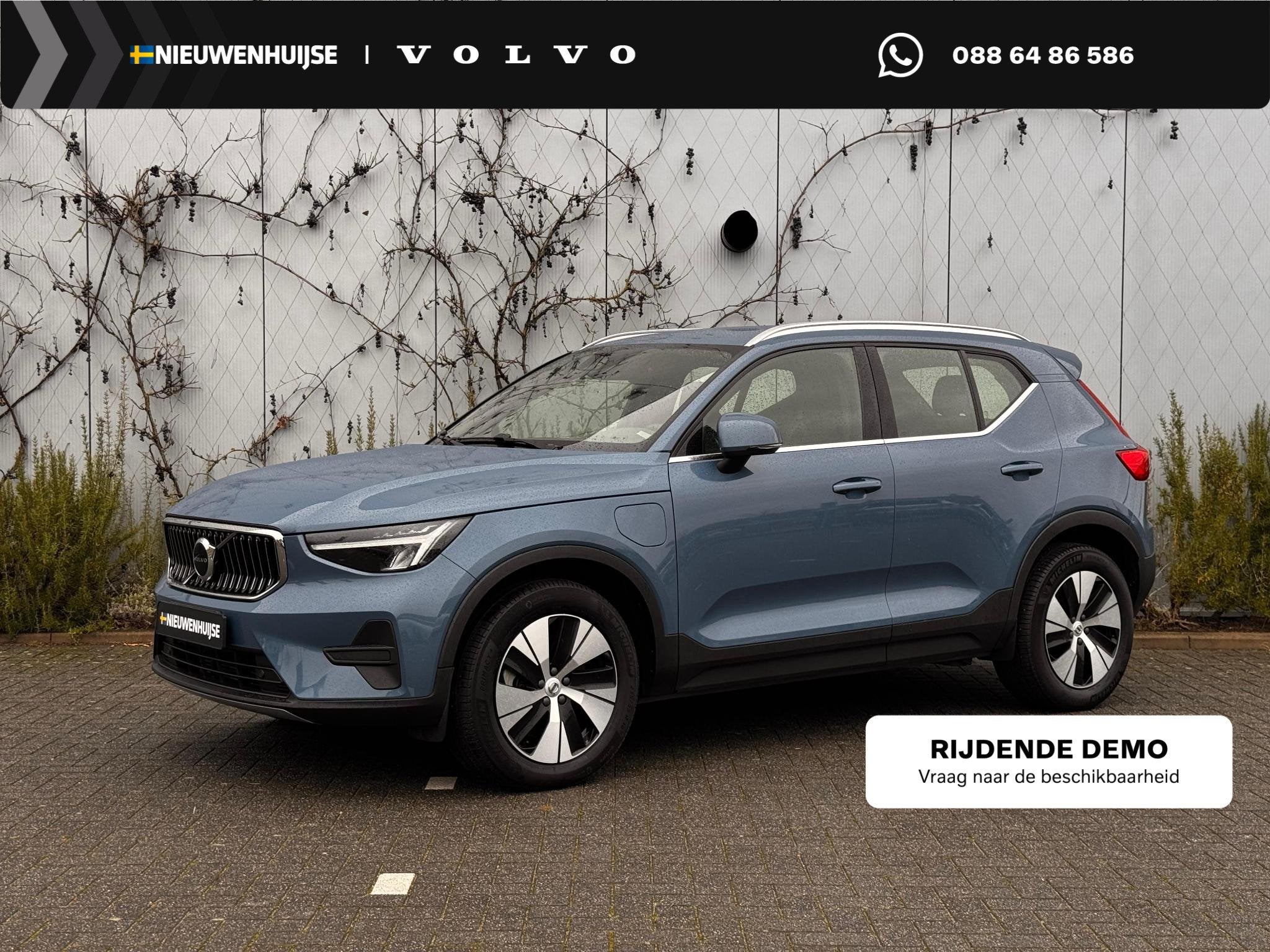 Volvo XC40 Plug-in Hybrid T4 Core Bright | Facelift | Cruise, Auto's, Stof, Euro 6, 1712 kg, Blauw