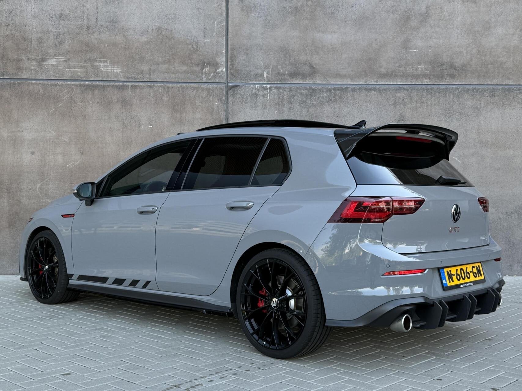 Volkswagen Golf 2.0 TSI GTI | H&K | Adaptieve Cruise | Memor, 730 kg, 4 cilinders, Automatische klimaatregeling, Golf