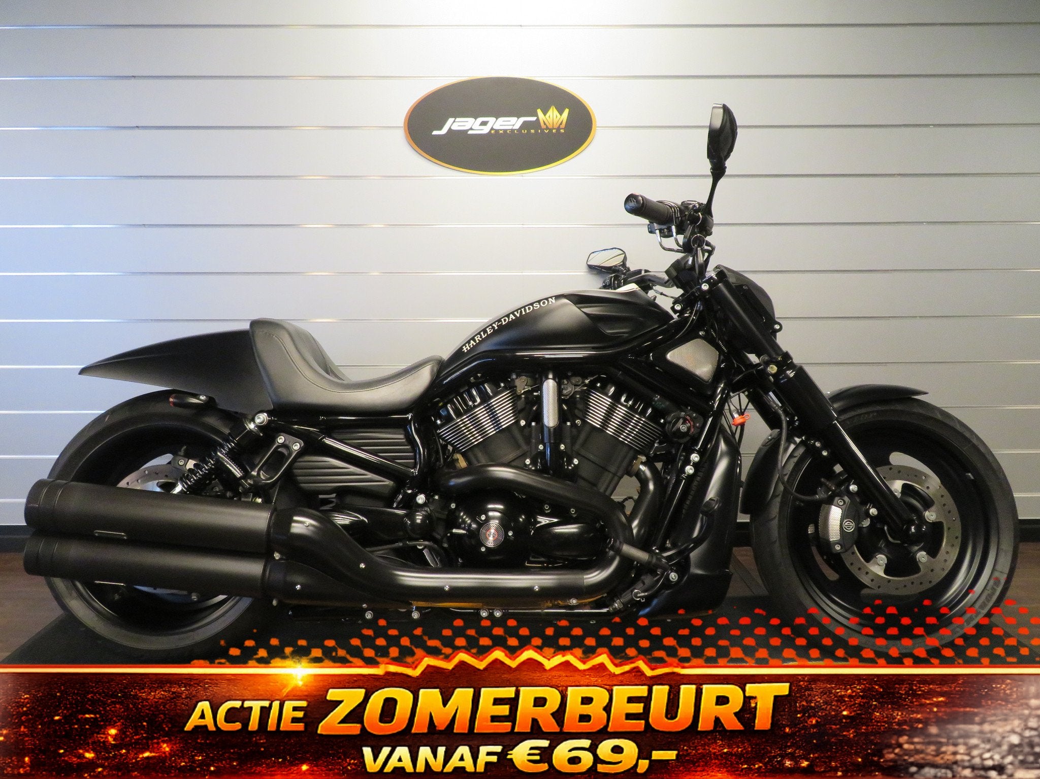 Harley-Davidson VRSCDX NIGHT ROD SPECIAL NIEUWSTAAT, Bedrijf, Chopper