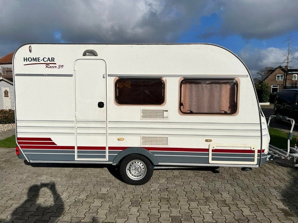 Homecar Racer 39 KD | Stapelbed | 865 kg | Familiecaravan, Home-car, Rondzit, 750 - 1000 kg, Particulier